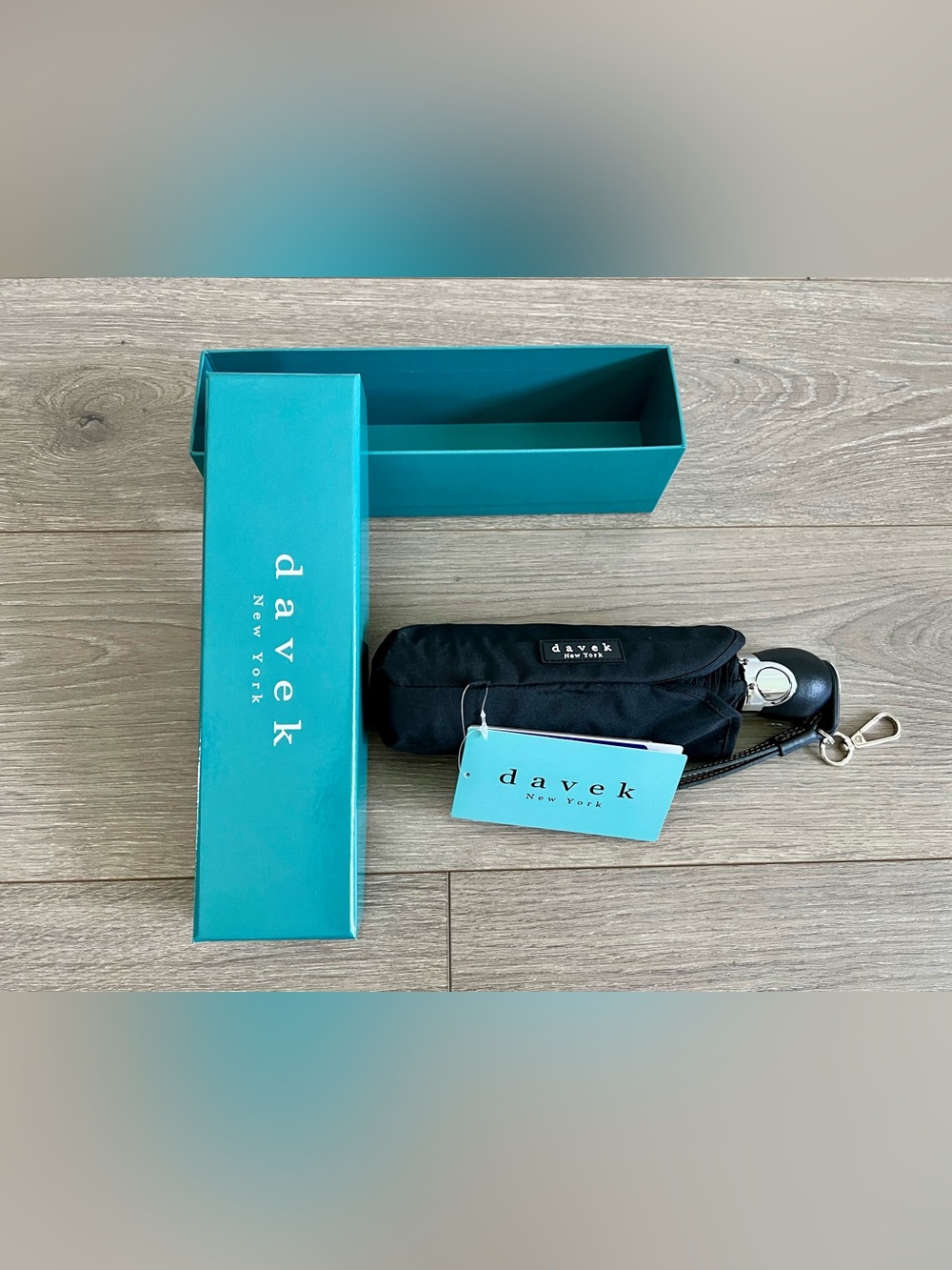 DAVEK COMMUTER UMBRELLA - Small for easy portability